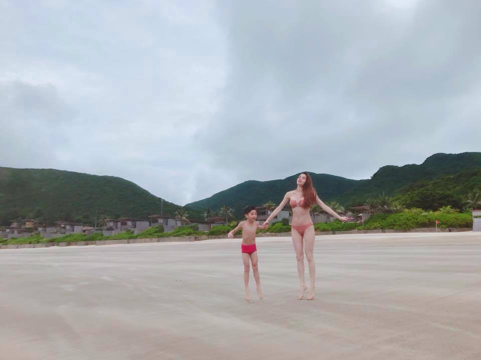 Sao Việt 17/8: Hà Hồ "đi trốn" sau tin đồn Kim Lý thừa nhận yêu Sao Việt 17/8: Hà Hồ "đi trốn" sau tin đồn Kim Lý thừa nhận yêu