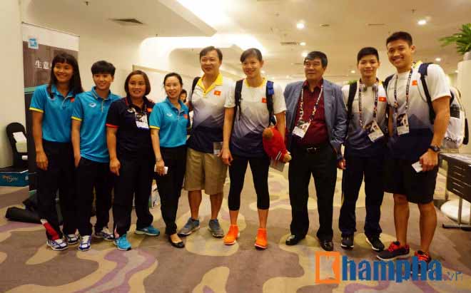 Kỳ lạ “ao làng”: Ánh Viên tập bơi trên cạn săn 10 HCV SEA Games Kỳ lạ “ao làng”: Ánh Viên tập bơi trên cạn săn 10 HCV SEA Games