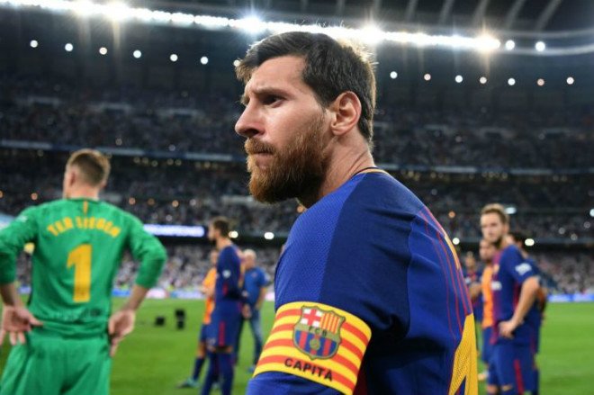 Messi đến Manchester 300 triệu euro: Barca &#34;bó tay chịu trói&#34; - 1