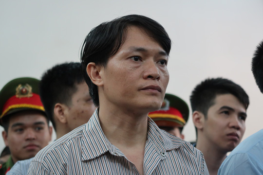 Bí mật đòn tra tấn của "đại bàng" trại giam ở TP HCM Bí mật đòn tra tấn của "đại bàng" trại giam ở TP HCM