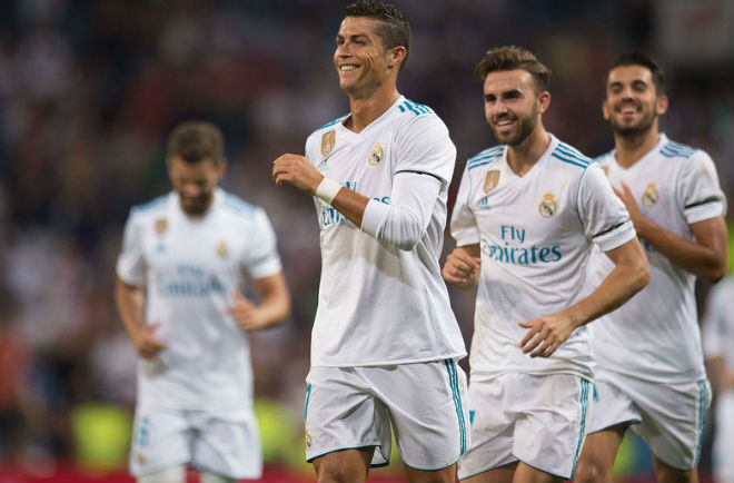Real Madrid - Fiorentina: Ronaldo lập siêu phẩm, kết quả bất ngờ Real Madrid - Fiorentina: Ronaldo lập siêu phẩm, kết quả bất ngờ