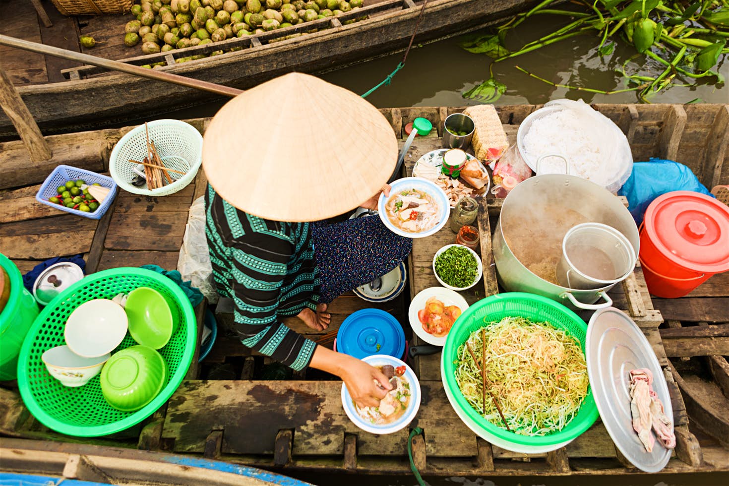 Việt Nam lọt top 10 địa điểm trăng mật rẻ nhất thế giới - 3