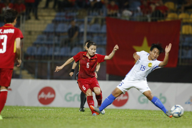 Bi hài SEA Games: Tuyển nữ Việt Nam vô địch, tướng Chung bị "cắt" HCV Bi hài SEA Games: Tuyển nữ Việt Nam vô địch, tướng Chung bị "cắt" HCV