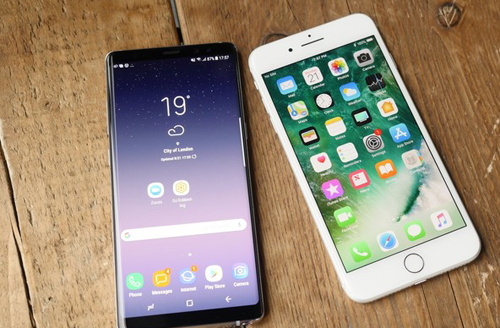 So snh nhanh Samsung Galaxy Note8 v iPhone 7 Plus - 1