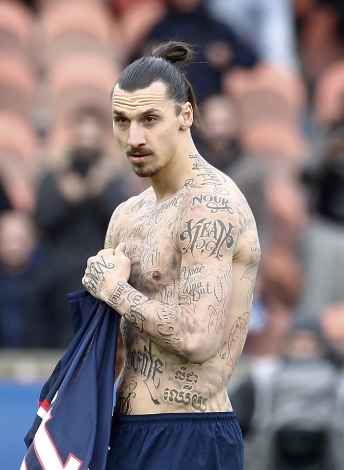 Đã luyện cơ bắp phải như &#34;gã điên sân cỏ&#34; Zlatan Ibrahimovic - 10