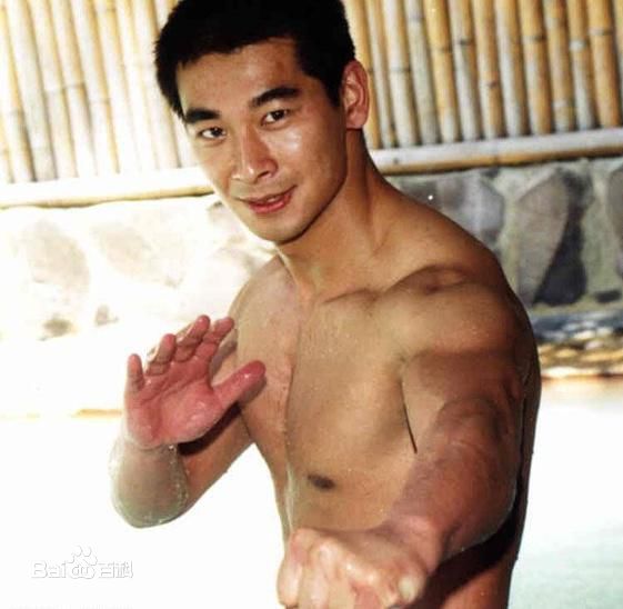 &#34;Hoàng Phi Hồng&#34; đã 45 tuổi nhưng cường tráng như trai 18 - 5