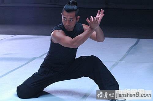 &#34;Hoàng Phi Hồng&#34; đã 45 tuổi nhưng cường tráng như trai 18 - 10