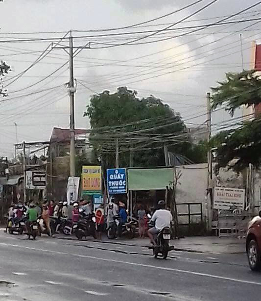 Hé lộ nguyên nhân đối tượng bịt kín mặt đâm chết bà chủ tiệm thuốc Hé lộ nguyên nhân đối tượng bịt kín mặt đâm chết bà chủ tiệm thuốc