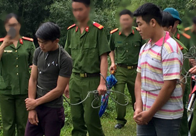 Chuyện bất ngờ về hai “ông anh” cưỡng bức thiếu nữ sau buổi sinh nhật Chuyện bất ngờ về hai “ông anh” cưỡng bức thiếu nữ sau buổi sinh nhật
