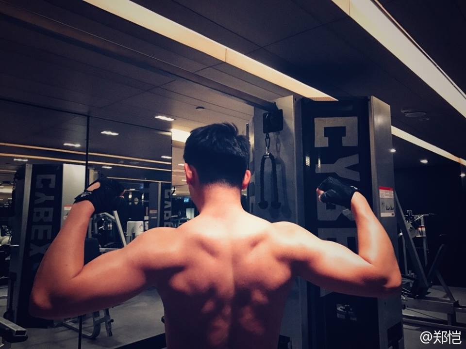 "Hoàng Phi Hồng hư hỏng" khiến con gái chết mê vì có điểm này - 3