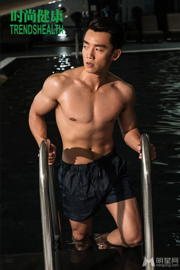 "Hoàng Phi Hồng hư hỏng" khiến con gái chết mê vì có điểm này - 6