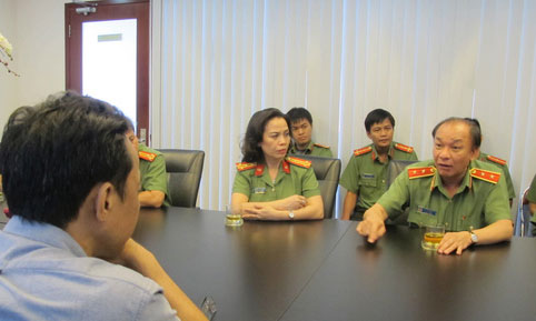 Nóng 24h qua: CSGT nhận “mãi lộ”, giám đốc Công an TP HCM “đau lòng” Nóng 24h qua: CSGT nhận “mãi lộ”, giám đốc Công an TP HCM “đau lòng”