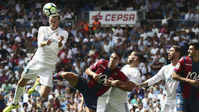 Real Madrid - Levante: Thẻ đỏ oan nghiệt & vận đen ma ám Real Madrid - Levante: Thẻ đỏ oan nghiệt & vận đen ma ám