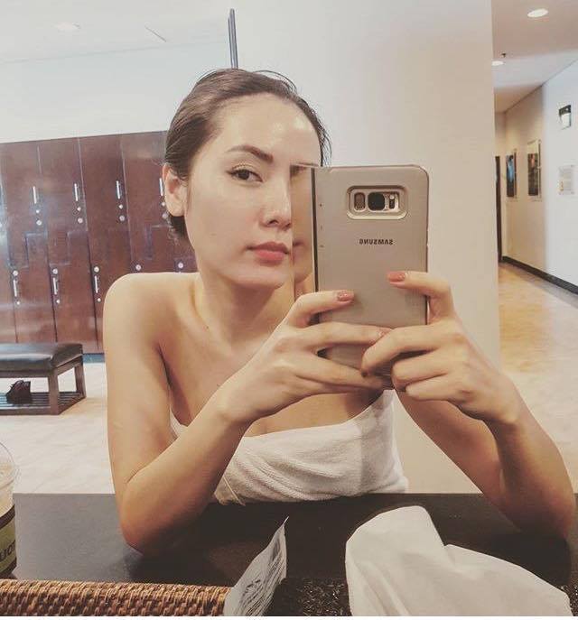 Elly Trần và dàn sao Việt đọ sexy trong phòng tắm - 13