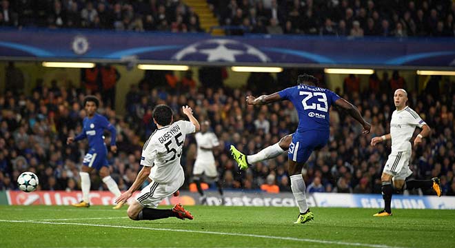 Cúp C1 khai màn bùng nổ: Siêu sao tỏa sáng, bàn thắng như mưa - 14