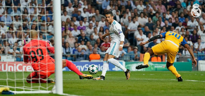 Real Madrid - APOEL: "Cơn điên" của Ronaldo Real Madrid - APOEL: "Cơn điên" của Ronaldo