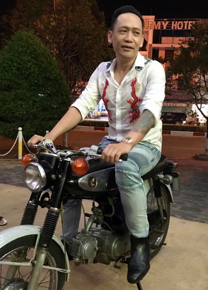 Sao Việt 14/9: Duy Mạnh khoe ảnh ra dáng "dân chơi đất cảng" Sao Việt 14/9: Duy Mạnh khoe ảnh ra dáng "dân chơi đất cảng"