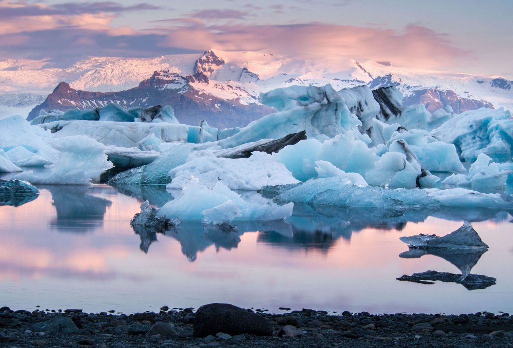 Khám phá Iceland, bước chân vào thế giới ngoạn mục của &#34;Trò chơi Vương quyền” - 13