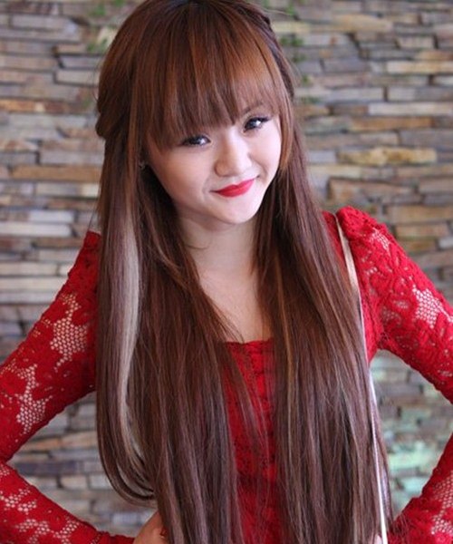 Không kém chị, em gái Angela Phương Trinh cũng có bờ môi "ảo thuật" - 4
