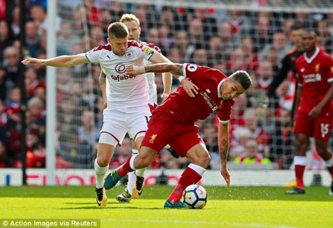 Liverpool - Burnley: "Người nhện" thăng hoa, kết quả vỡ òa Liverpool - Burnley: "Người nhện" thăng hoa, kết quả vỡ òa