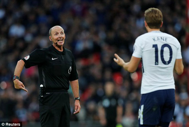 Tottenham - Swansea: Gặp họa từ xà ngang và trọng tài Tottenham - Swansea: Gặp họa từ xà ngang và trọng tài
