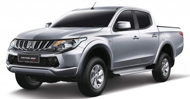 Mitsubishi Triton VGT AT GL giá chỉ 554 triệu đồng - 2