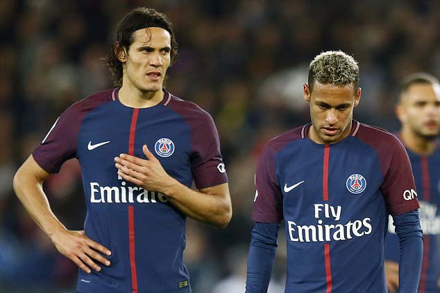 Chelsea ra giá 40 triệu bảng, giải thoát Cavani khỏi Neymar & PSG Chelsea ra giá 40 triệu bảng, giải thoát Cavani khỏi Neymar & PSG