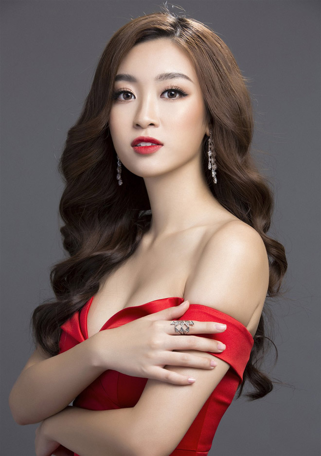 Bị chê &#34;lép&#34;, Hoa hậu Việt Nam tung ảnh trễ nải lộ vẻ đầy đặn - 2