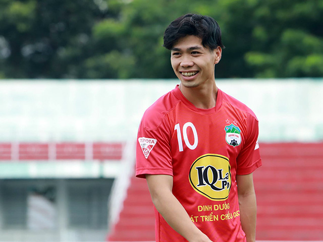 TRỰC TIẾP CLB TPHCM - HAGL: Công Phượng, Văn Thanh suýt làm nên chuyện 22 TRỰC TIẾP CLB TPHCM - HAGL: Công Phượng, Văn Thanh suýt làm nên chuyện 22