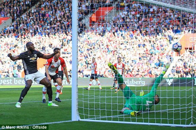 Southampton - MU: Siêu kịch tính thẻ đỏ phút bù giờ Southampton - MU: Siêu kịch tính thẻ đỏ phút bù giờ