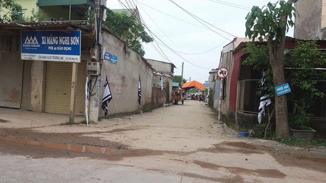 Mâu thuẫn, con dùng dao đâm cha tử vong trên bàn nhậu Mâu thuẫn, con dùng dao đâm cha tử vong trên bàn nhậu