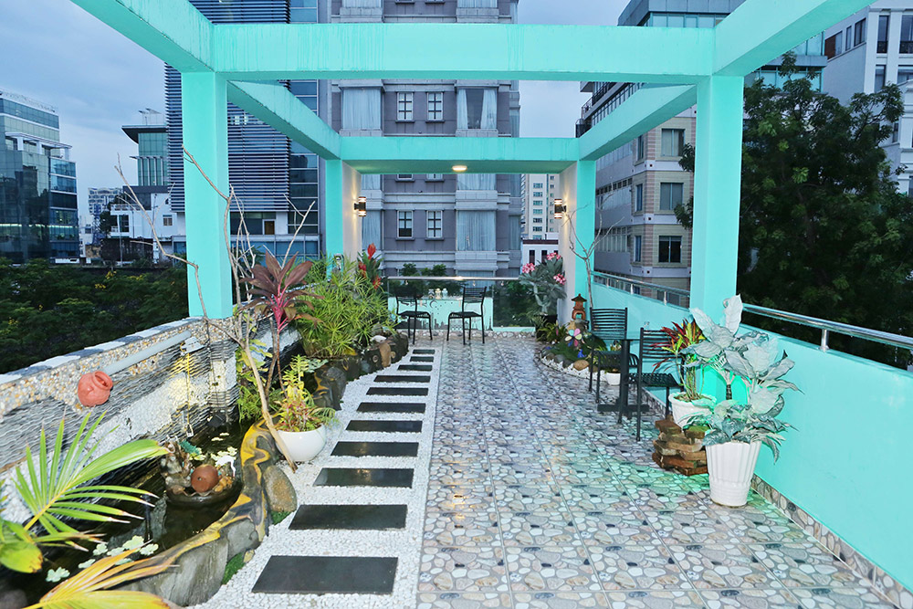 Ngôi nhà mặt phố trị giá 70 tỷ đồng của ca sĩ Đoan Trường - 13