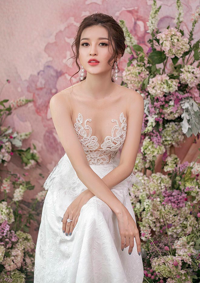 Top váy "mặc như không" gây xôn xao nhất của mỹ nữ Việt - 7
