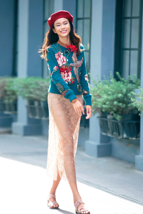Top váy "mặc như không" gây xôn xao nhất của mỹ nữ Việt - 10