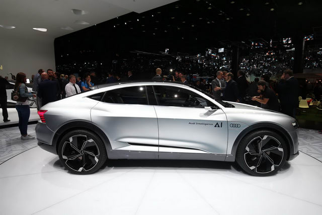 Audi Elaine: Ý tưởng xe tự lái độc đáo - 2