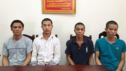 "Yêu râu xanh" trốn nã gần 10 năm sa lưới "Yêu râu xanh" trốn nã gần 10 năm sa lưới