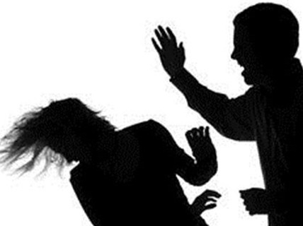 Chỉ vì ghen tuông, Phạm Xuân Trường đã nhẫn tâm ra tay giết bạn gái. (Ảnh minh họa)