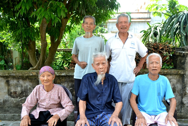 Cuộc sống thú vị của 5 anh em ruột đều gần trăm tuổi ở Hải Dương Cuộc sống thú vị của 5 anh em ruột đều gần trăm tuổi ở Hải Dương