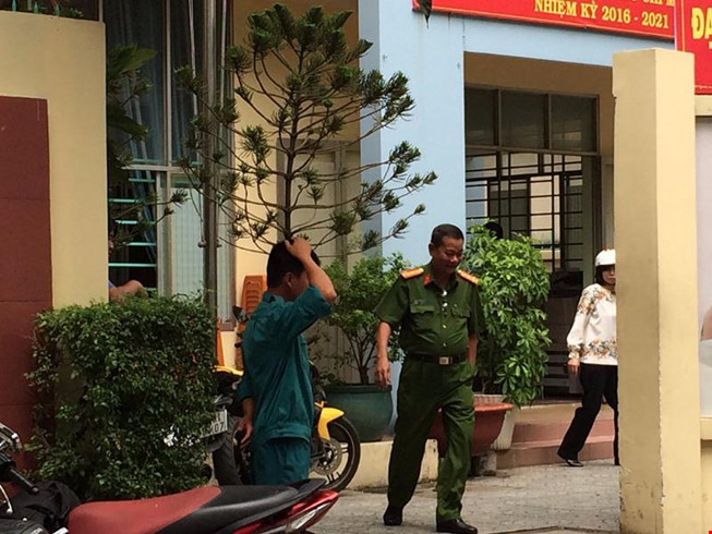 Chi tiết mới vụ phường đội trưởng chết tại trụ sở Chi tiết mới vụ phường đội trưởng chết tại trụ sở