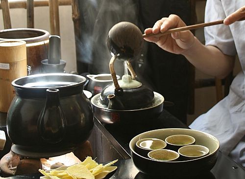 4 không cần tránh khi uống trà đá - 1