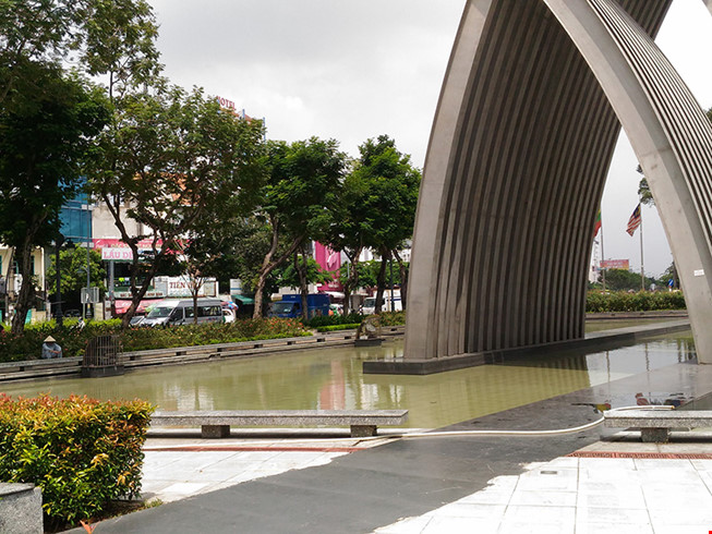 Nam thanh niên bị đánh chết trong công viên ở Sài Gòn Nam thanh niên bị đánh chết trong công viên ở Sài Gòn