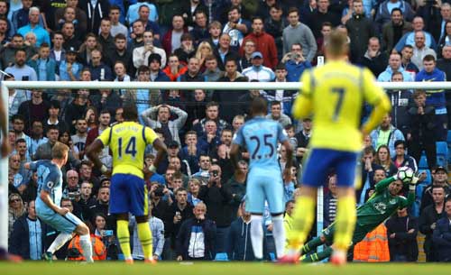 Tiêu điểm vòng 8 NHA: “Nhói lòng” thành Manchester Tiêu điểm vòng 8 NHA: “Nhói lòng” thành Manchester