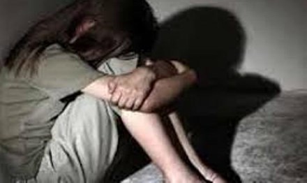 Lĩnh án vì "yêu" thiếu nữ 14 tuổi trong phòng trọ Lĩnh án vì "yêu" thiếu nữ 14 tuổi trong phòng trọ
