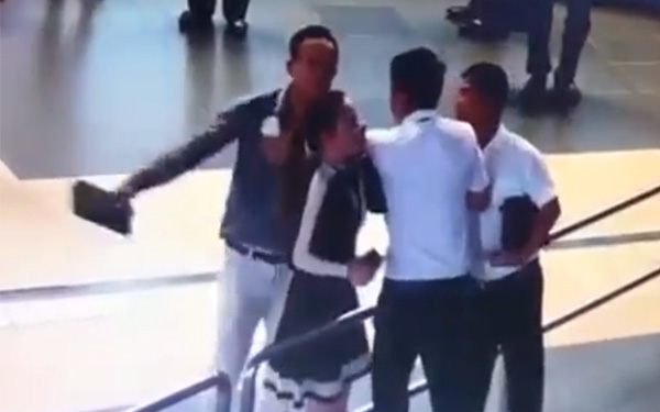 CA vào cuộc điều tra vụ nữ nhân viên hàng không bị đánh CA vào cuộc điều tra vụ nữ nhân viên hàng không bị đánh