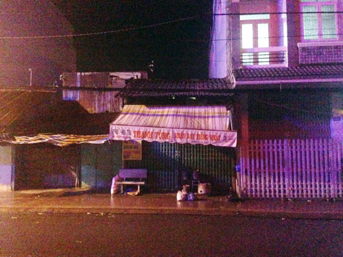 Thông tin bất ngờ vụ bố giúp con gái đánh ghen Thông tin bất ngờ vụ bố giúp con gái đánh ghen