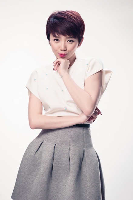 Top 4 kiều nữ Việt nhuộm màu tóc nào cũng đẹp mê hồn - 6