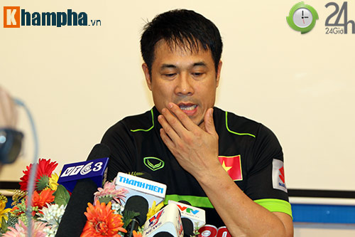 Việt Nam - Indonesia: Hữu Thắng tổng duyệt đấu thầy Riedl - 1