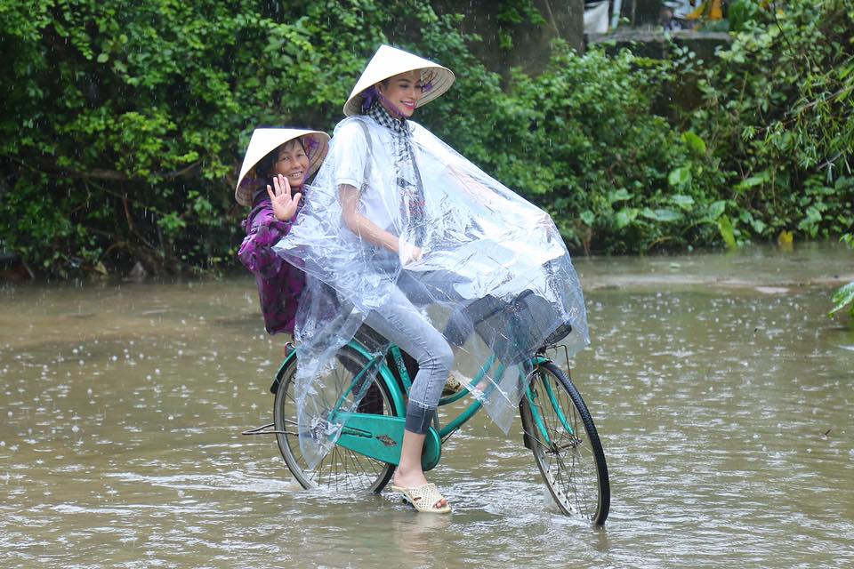 Loạt ảnh này khiến anti-fans phải yêu mến Phạm Hương - 3
