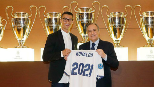Ai dám tin Ronaldo vẫn "kéo cày" ở tuổi 41? Ai dám tin Ronaldo vẫn "kéo cày" ở tuổi 41?