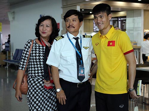 ĐT Việt Nam tươi hết cỡ đi chinh phục AFF Cup - 8